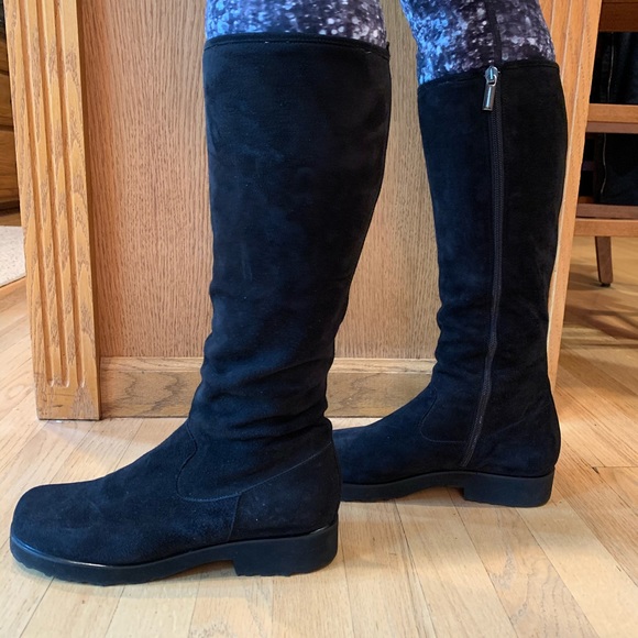 Taryn Rose black suede boots - Picture 6 of 7